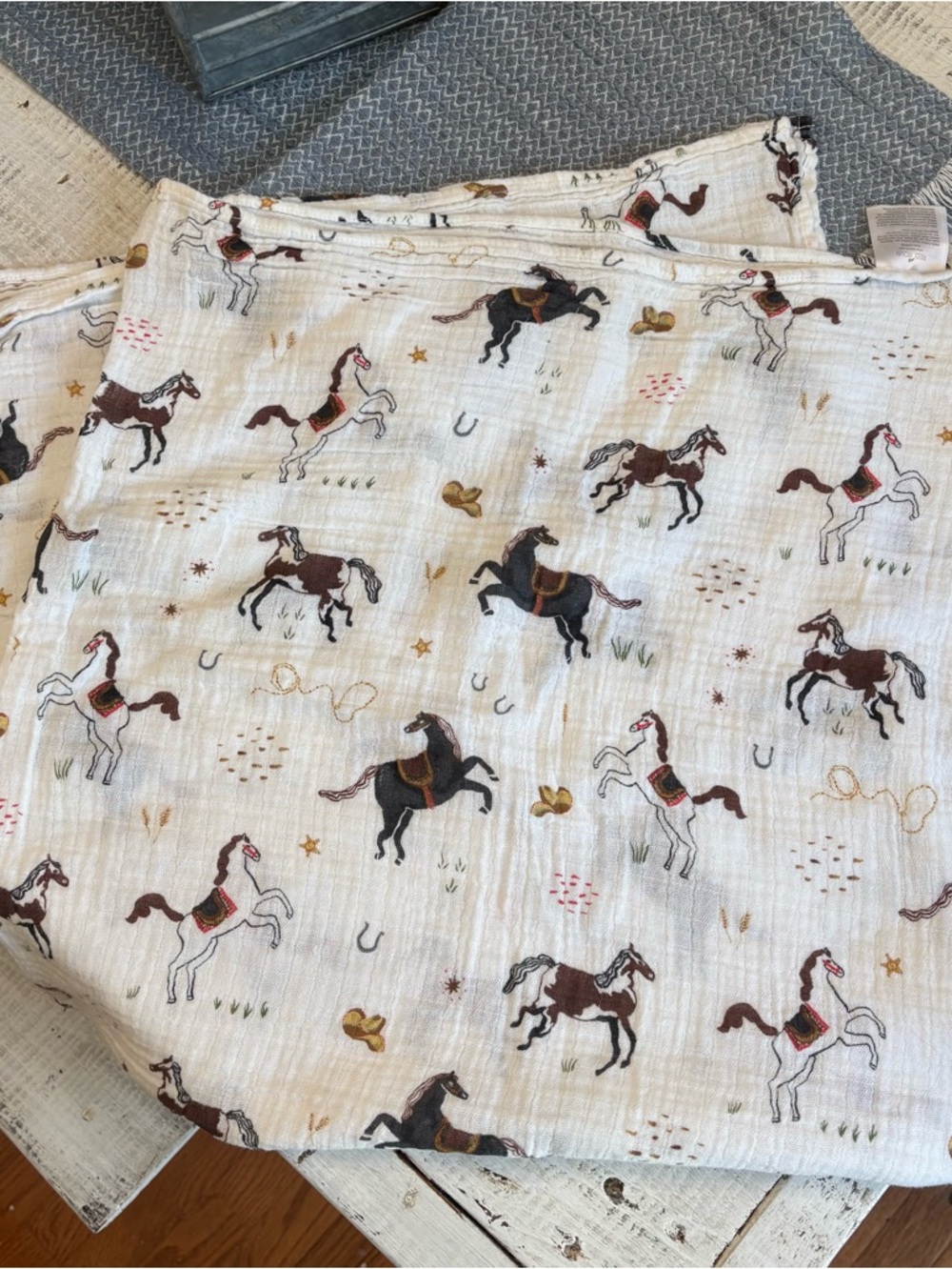Red Rover Cotton Muslin Horse/Western Print Baby Swaddle Blanket - White/Brown